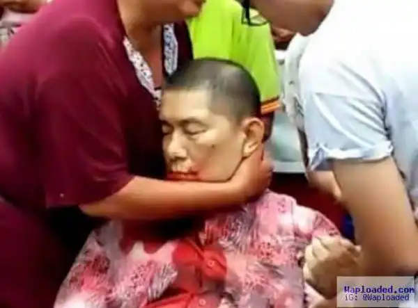 Mentally-ill man walks into a restaurant and stabs a man having a meal to death (photos)